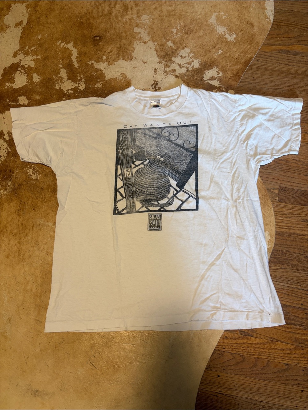 Fruit of the Loom White Graphic Tee with Black Cat Illustration